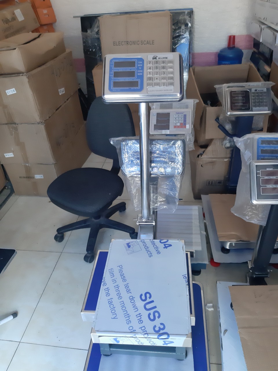 Cân bàn khung inox chống nước TVS cột tròn Cân bàn khung inox chống nước TVS cột tròn