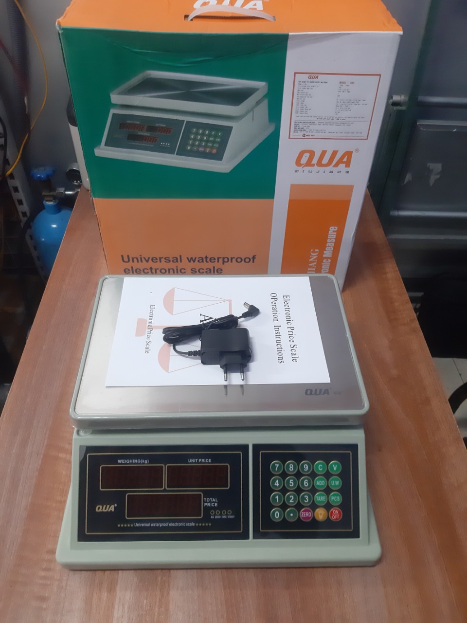Cân điện tử chống nước QUA832 Cân điện tử chống nước QUA832